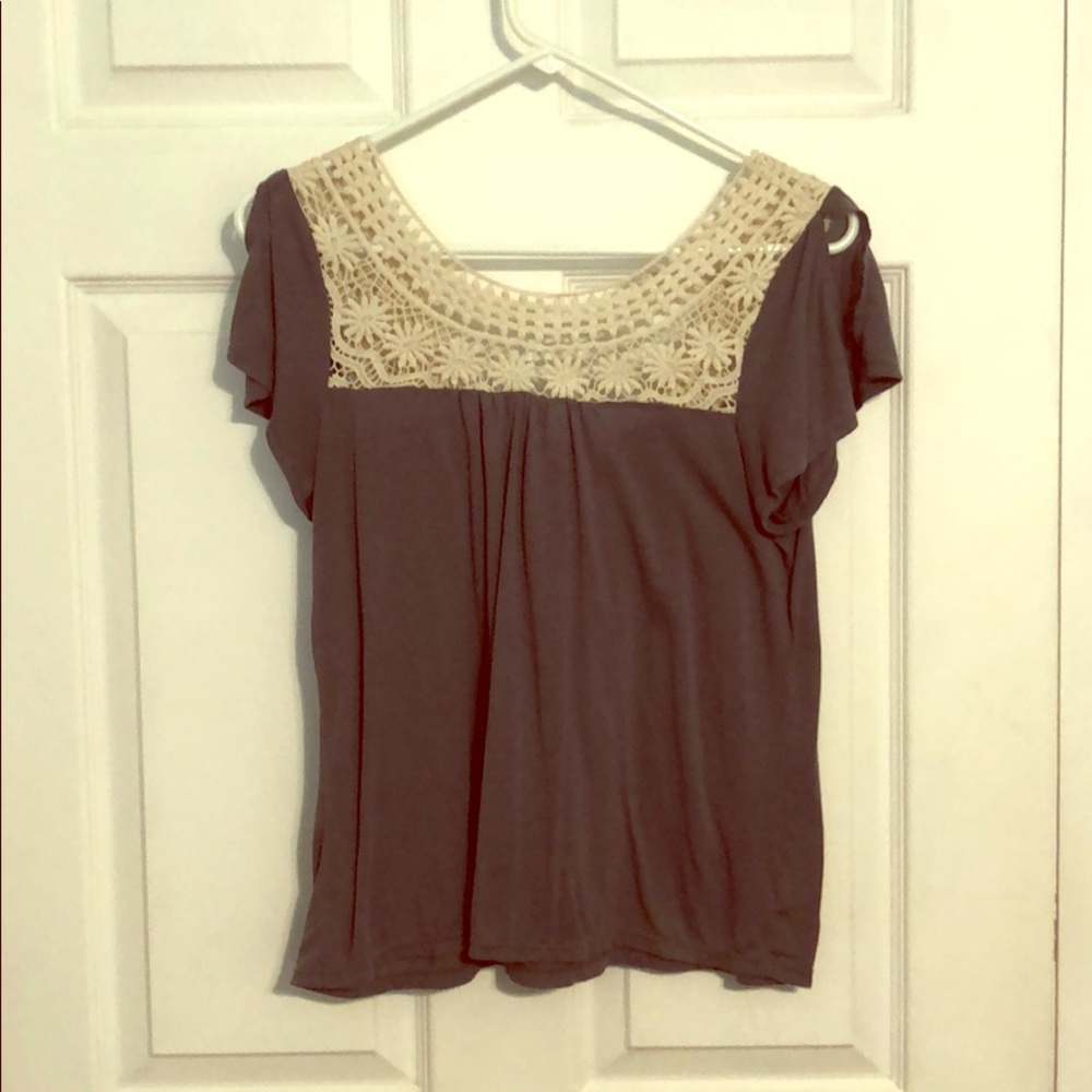‼️⬇️ Lace Shirt